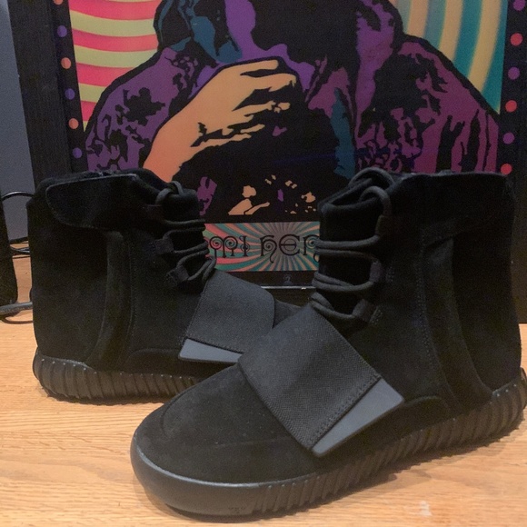 Adidas Yeezy 750 Boost SIZE 10 Mens is available for purchase on au PAY  Market - Imported Goods Online Store Co.Ltd. | au PAY Market - Online  Shopping Site